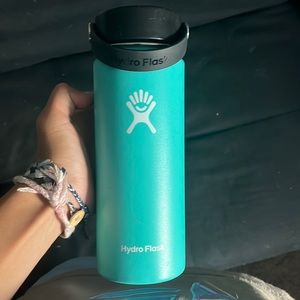18 oz hydro flask (teal)